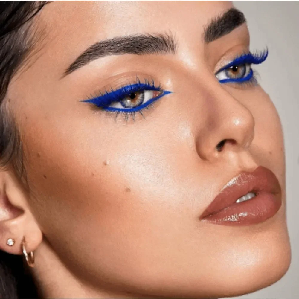 Too Faced Gel Eye Liner in Killer Saphire (Dark Blue)